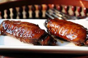 黑啤釀雞翅 黑啤釀雞翅