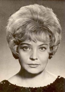 萊拉·凱德洛娃 萊拉·凱德洛娃