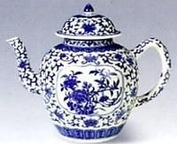 清道光青花開光花卉紋茶壺 清道光青花開光花卉紋茶壺