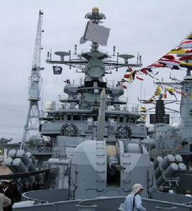 （圖）印度海軍德里級孟買號驅逐艦