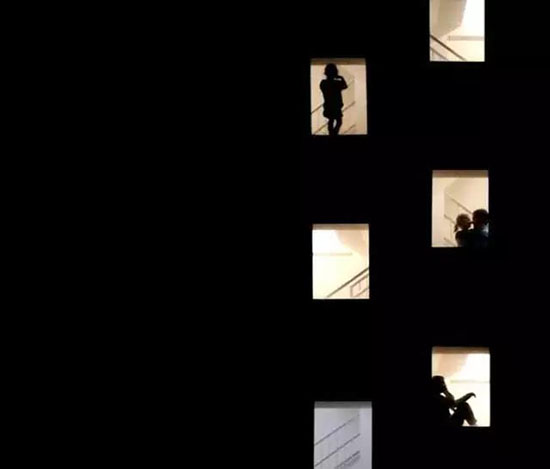 為什麼你最喜歡辦公室角落的座位?