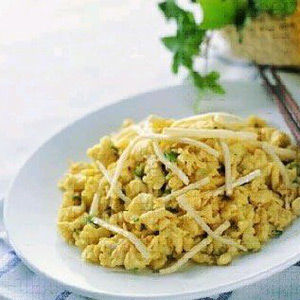 魚腥草炒雞蛋 魚腥草炒雞蛋