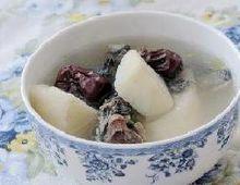 山藥紅棗烏雞湯