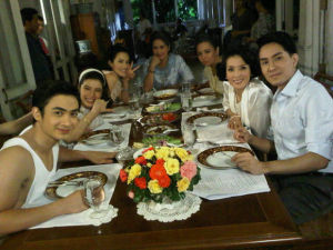 《花環夫人》劇照