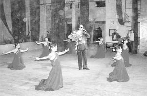 王潤生被縣工會邀請參加文藝演出