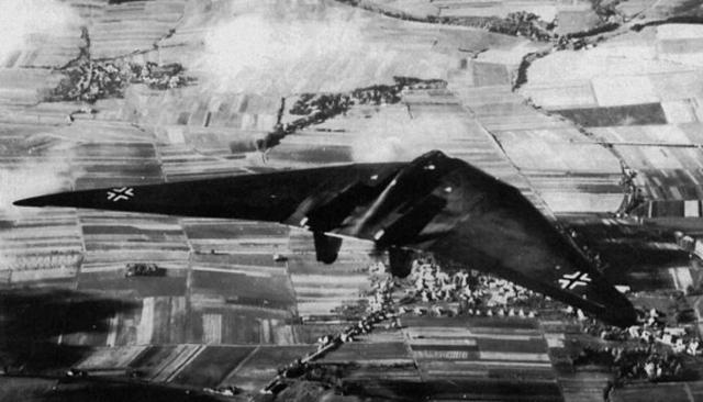 這種情況下德國和美國單挑,德國想贏主要靠3點,其一是美國內亂