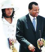 姆斯瓦蒂·諾桑多·都蓓 姆斯瓦蒂·諾桑多·都蓓