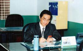 羅俊[江蘇省南通市北城中學副校長]