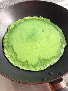 菠菜黑木耳雞蛋餅