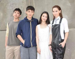 《我的情敵是超人》