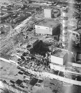 爆炸後的車諾比核電站