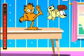 加菲貓踢歐弟 加菲貓踢歐弟