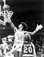 拉魯&middot;馬丁