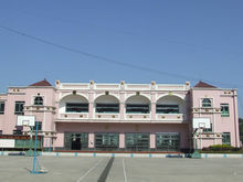 具有西方風格的飯堂外景 