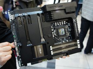 華碩 SABERTOOTH Z77 華碩 SABERTOOTH Z77