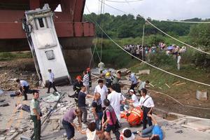 武夷山公館大橋垮塌現場