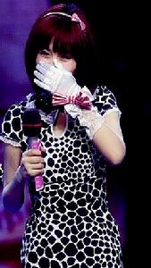 娜娜聽到包子愛的告白，感動落淚。