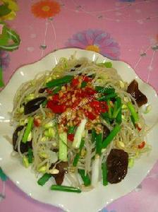 黑木耳拌豆芽 黑木耳拌豆芽