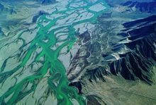 雅魯藏布江大橋