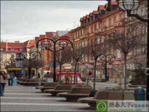 赫拉德茨-克拉洛韋