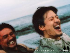 公路電影[韓國2002年金寅植執導電影]