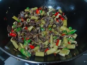 雞珍炒泡山筍 雞珍炒泡山筍