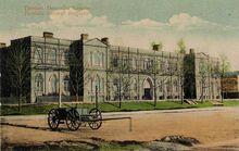 德華中學時期學校外景