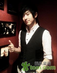 徐磊[快樂男聲男歌手]