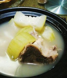 鮑魚瘦肉節瓜湯 鮑魚瘦肉節瓜湯