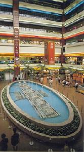 （圖）新城市廣場音樂噴泉(1989年)