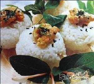 雞肉串飯糰 雞肉串飯糰