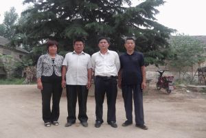 1993.11.01 王端良（右二）