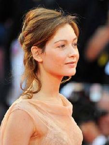 克里斯蒂安娜·卡波通蒂 克里斯蒂安娜·卡波通蒂