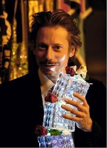 馬修-阿馬立克自導自演