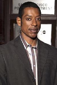 奧蘭多·瓊斯 奧蘭多·瓊斯