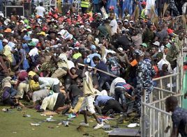 2·12奈及利亞踩踏事故