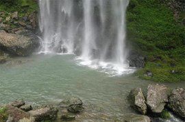 龍泉瀑布 龍泉瀑布