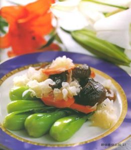 碧綠銀杏鴨丁 碧綠銀杏鴨丁