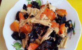 胡蘿蔔木耳炒肉 胡蘿蔔木耳炒肉