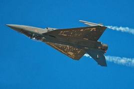 光輝戰機 光輝戰機