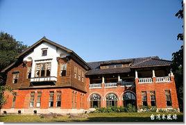 半木構造建築 半木構造建築