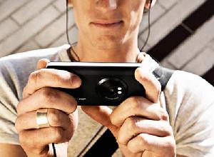 索尼愛立信 W960i