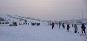 燕塞山滑雪場 燕塞山滑雪場