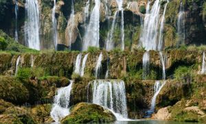 九龍瀑風景區[湖北省十堰市鄖陽區景區]