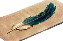 手工雕刻的羽毛