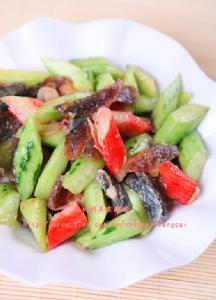 皮蛋蟹柳炒黃瓜 皮蛋蟹柳炒黃瓜