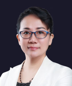 王繼紅主任1997年畢業於大連醫科大學，主修臨床醫療，中級主治醫生職稱，中國整形美容協會乳房整形分會委員、中國整形美容協會脂肪移植分會委員。