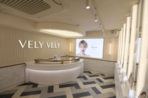 IMVELY弘大旗艦店_1層護膚區