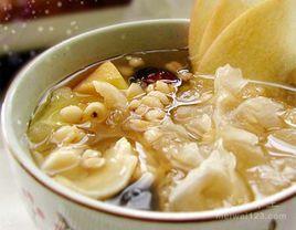 蓮子百合排骨湯 蓮子百合排骨湯