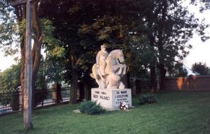 波蘭卡莫羅戰役的紀念碑。
